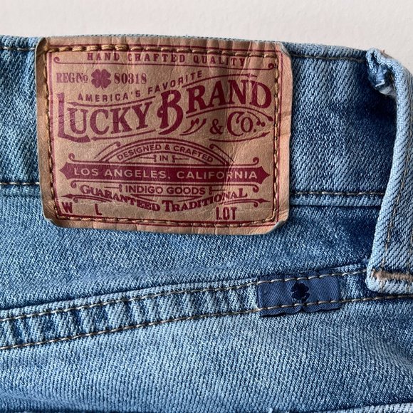 Gently Worn Lucky Brand & Co. Bridgette Customized Flare Jean - Picture 14 of 15